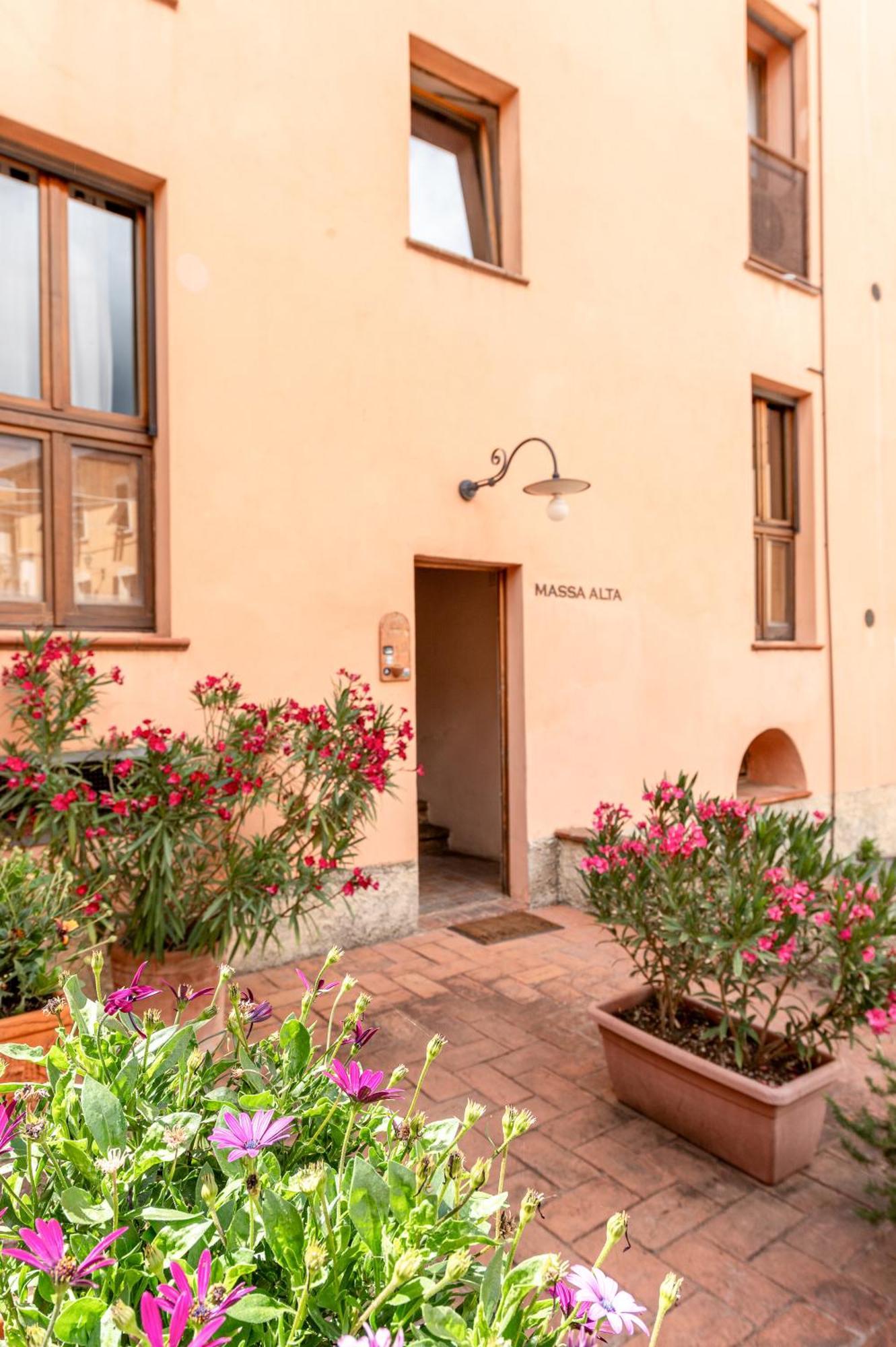 Massa Alta B&B E Appartamenti Massa Marittima Luaran gambar